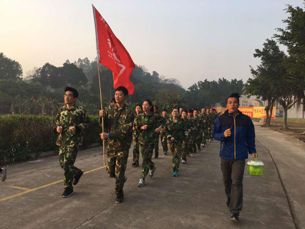 情人节，激情AV青青草陶撒的这狗粮，我干了！