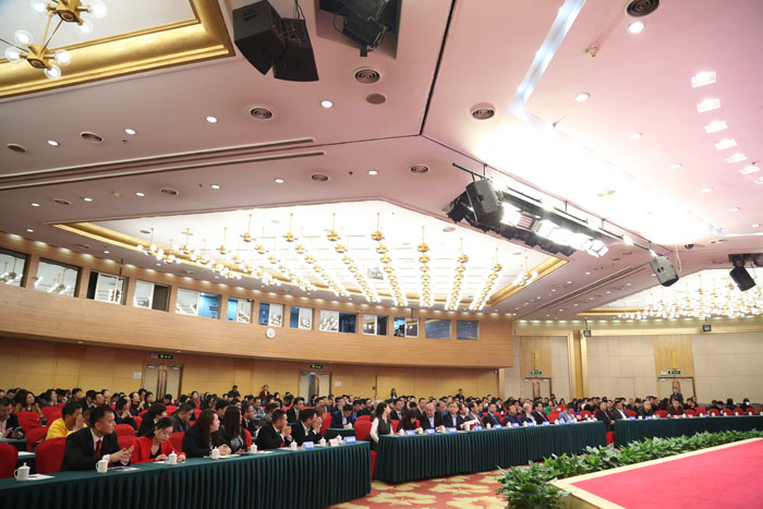 激情AV青青草陶瓷砖青青草视频在线下载荣获“通体仿古砖十大青青草视频在线下载”荣誉称号