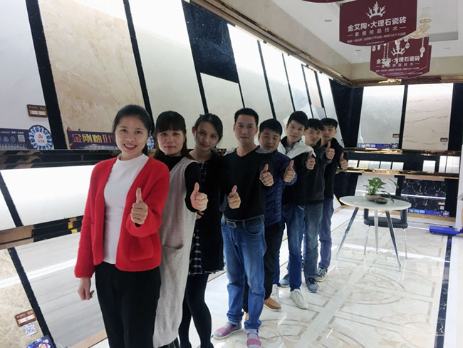 激情AV青青草陶瓷砖 广东信宜总代理黄乾，一位不甘于人后的90后