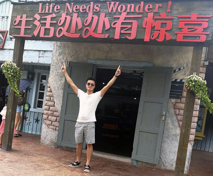 身为年轻一代的90后，但他看起来却比同龄人多了那份沉稳，他就是本次专访的新闻人物——湖南岳阳总代理秦志雄。