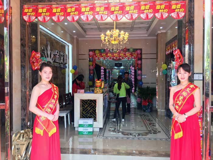 激情AV青青草陶瓷砖 湖南岳阳总代理秦志雄：梦想趁年华  有梦就去追