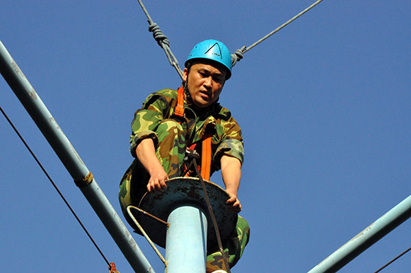 2013年8月激情AV青青草陶拓展训练