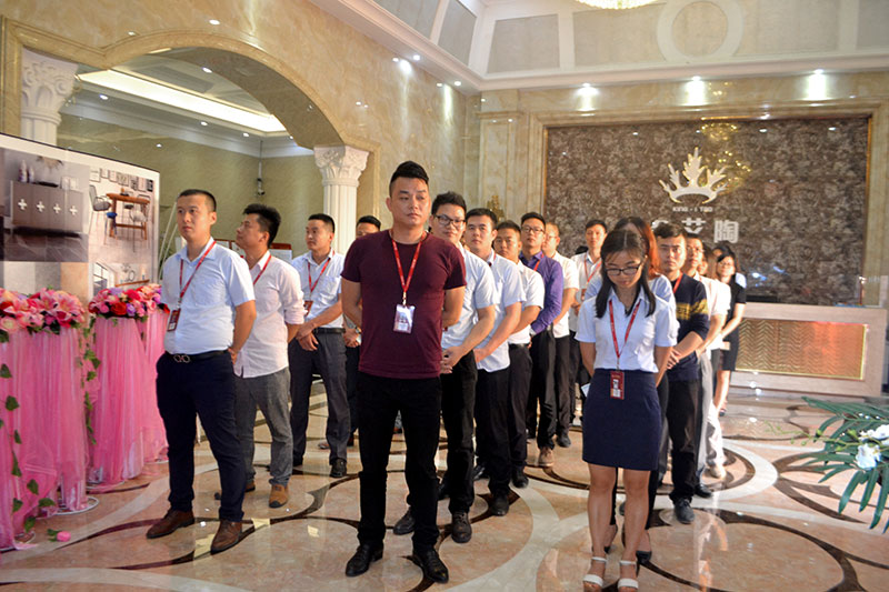 激情AV青青草陶喜迎三周年庆，感恩同行