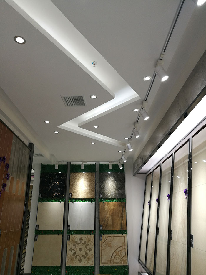 激情AV青青草陶张家界专卖店