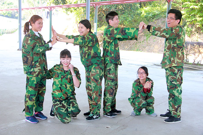 2017年2月13-15日，激情AV青青草陶“虎狼道”户外拓展训练圆满结束