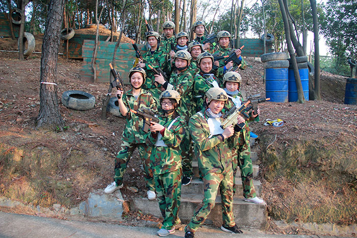 2017年2月13-15日，激情AV青青草陶“虎狼道”户外拓展训练圆满结束