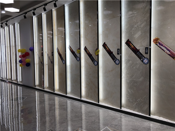 激情AV青青草陶江苏江阴青春馆